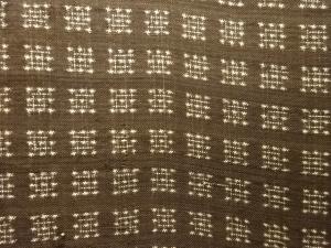 アンティーク　格子織り出し本場泥大島紬着物